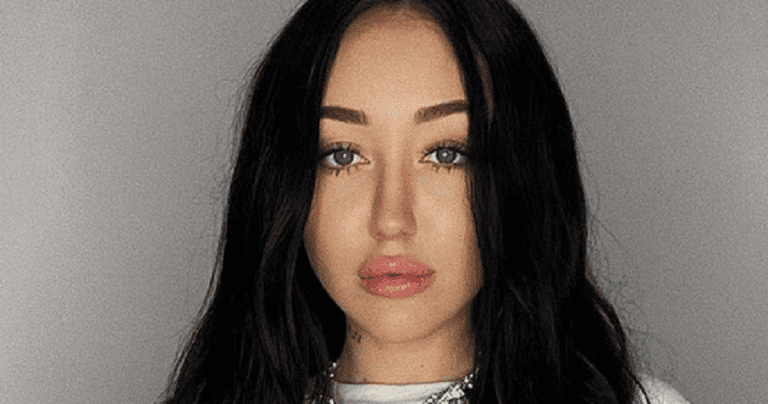 noah cyrus instagram post