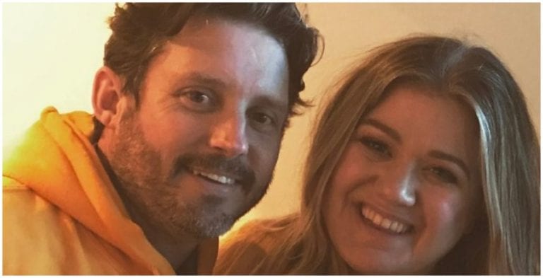 Kelly Clarkson and estranged husband Brandon Blackstock. (Kelly Clarkson/Instagram)