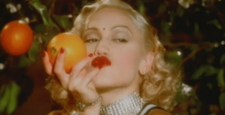 [Credit: No Doubt/YouTube]