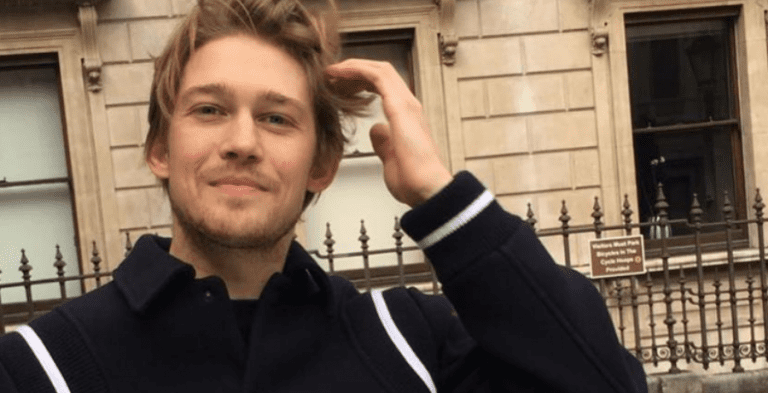 [Credit: Joe Alwyn/Instagram]