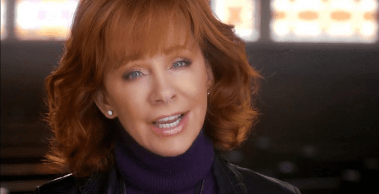 [Credit: Reba McEntire/YouTube]