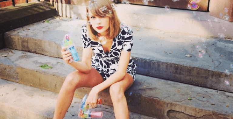 [Credit: Taylor Swift/Instagram]