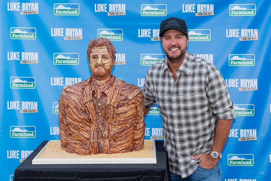 [Credit: Luke Bryan/Instagram]