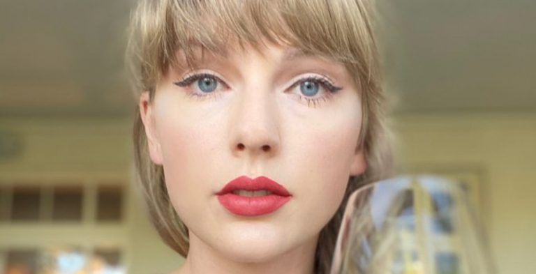 [Credit: Taylor Swift/Instagram]