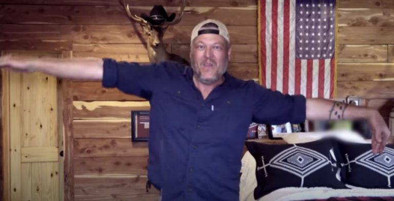 Blake Shelton Dance [Screenshot: TikTok]