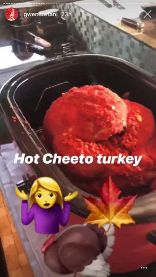 Blake Shelton's Hot Cheeto Turkey [Gwen Stefani/Instagram Stories]