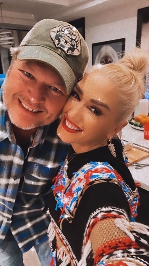 Blake Shelton And Gwen Stefani's Christmas 2021 [Credit: Gwen Stefani/Instagram Stories]