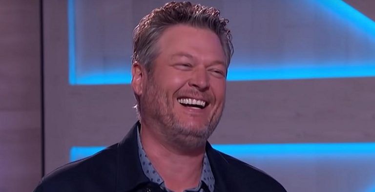 Blake Shelton Butchers Taylor Swift's Hit Song [Screenshot | YouTube]