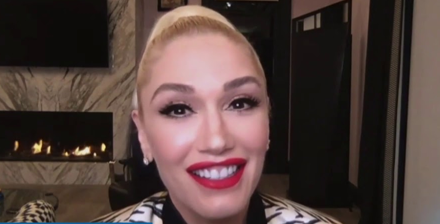 Gwen Stefani Fans Want Singer To Stop Filtering Her Photos [Credit: YouTube]