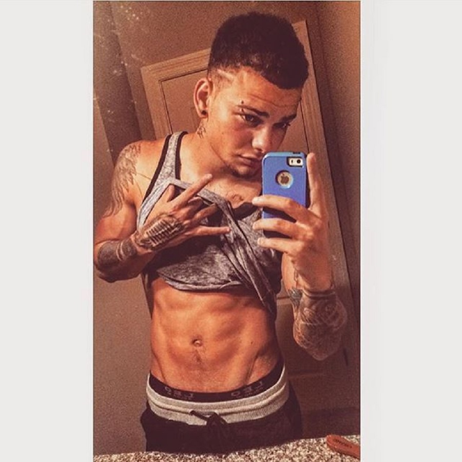 Kane Brown Gets In Shape