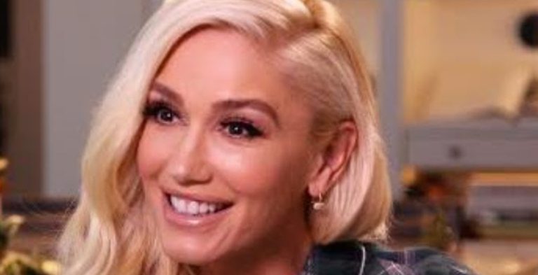 Gwen Stefani Brings Signature Red Lips To The Ranch [Credit: YouTube[