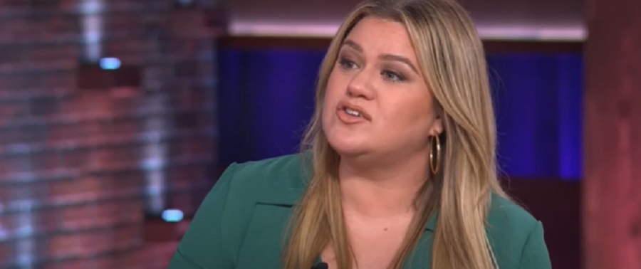 Kelly Clarkson Talks Divorce [Credit: The Kelly Clarkson Show/YouTube]