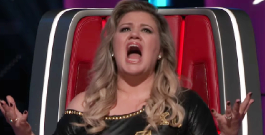 Kelly Clarkson Threaten To Boycott The Voice Amid News [Credit: YouTube]