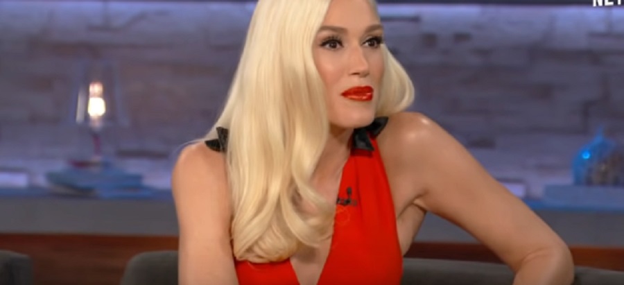 Gwen Stefani Shocks In Bikini Top [Netflix | YouTube]