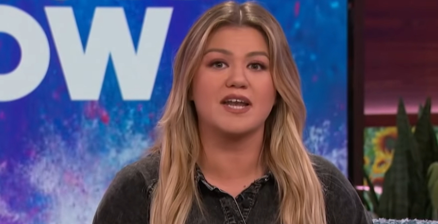 Kelly Clarkson's Ex-Husband's Final Plea Before Moving Out [YouTube]