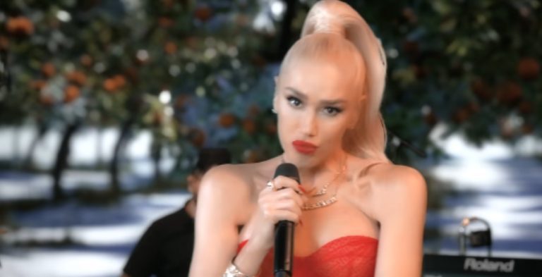 Gwen Stefani Nearly Exposes Bosom In Live Performance