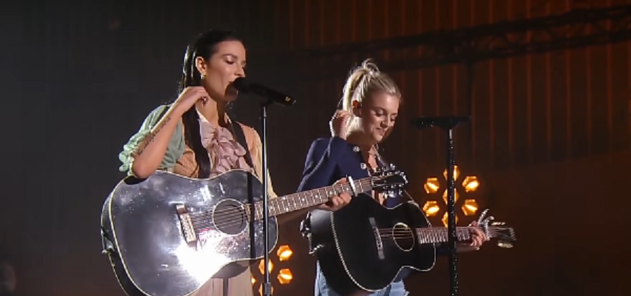 Halsey & Kelsea Ballerini [CMT Crossroads | YouTube]