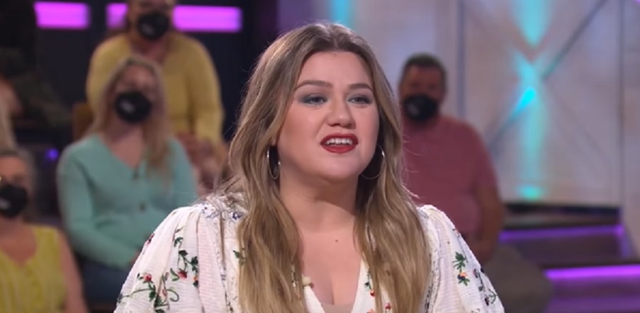 Host Kelly Clarkson [The Kelly Clarkson Show | YouTube]