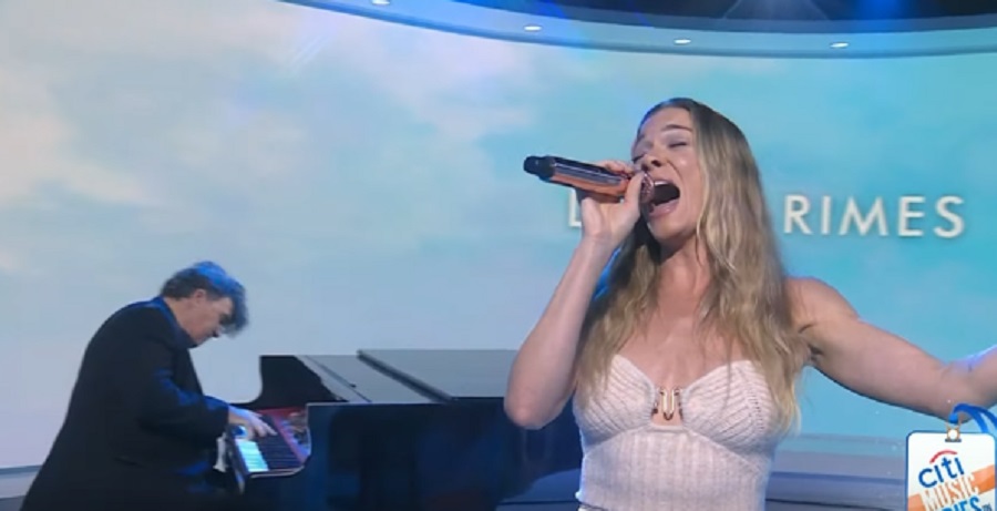 LeAnn Rimes Performs God's Work [Today | YouTube]