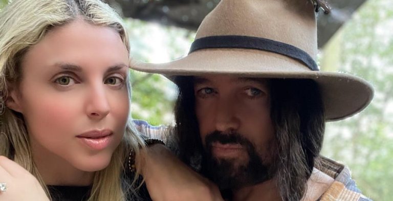 Billy Ray Cyrus, Firerose/IG