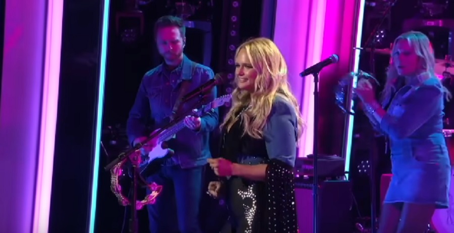 Miranda Lambert [CMAs | YouTube]