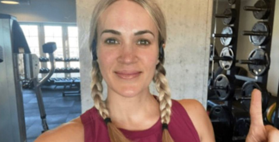 Carrie Underwood Goes Makeup-Free [Carrie Underwood | Instagram]