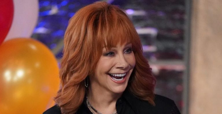 Reba McEntire Jokes Travis Kelce 'Cheated' With Taylor Swift