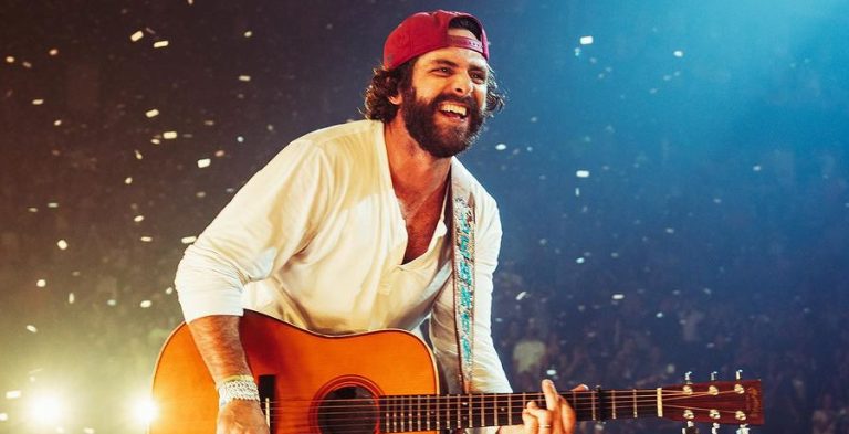 Thomas Rhett Stops Concert To Pray For Injured Fan