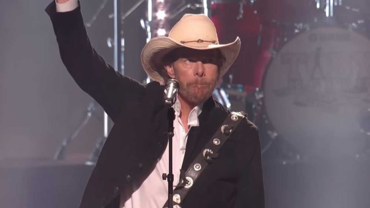 Old Man” Toby Keith Gets Second Life with Comeback Song - Saving Country  Music