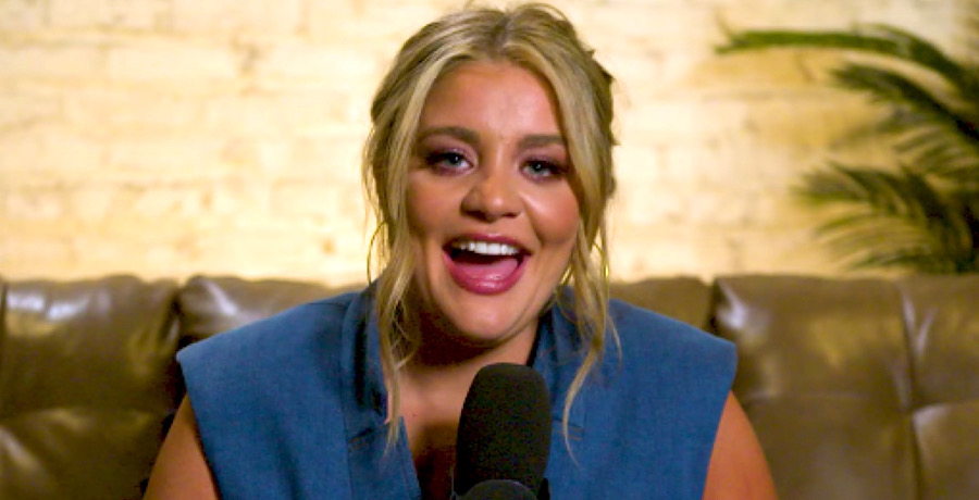 Lauren Alaina-YouTube