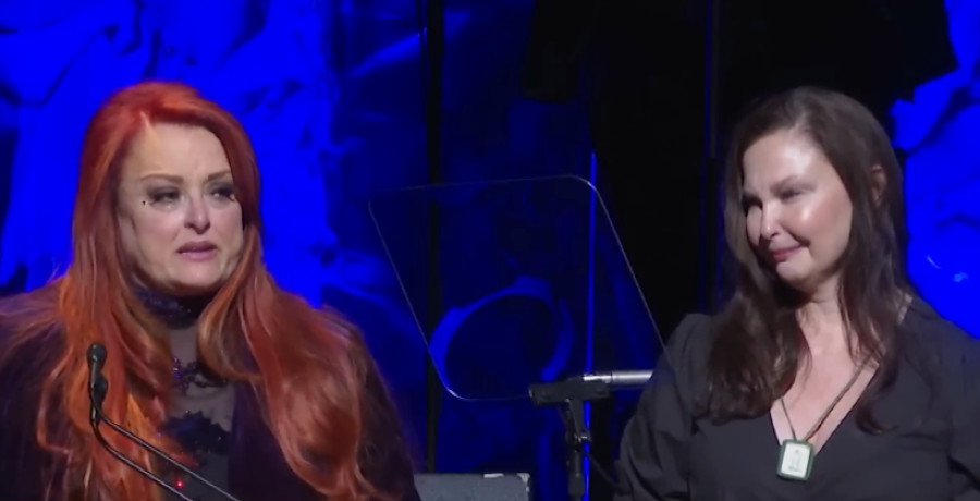 Wynonna and Ashley Judd/Credit; YouTube