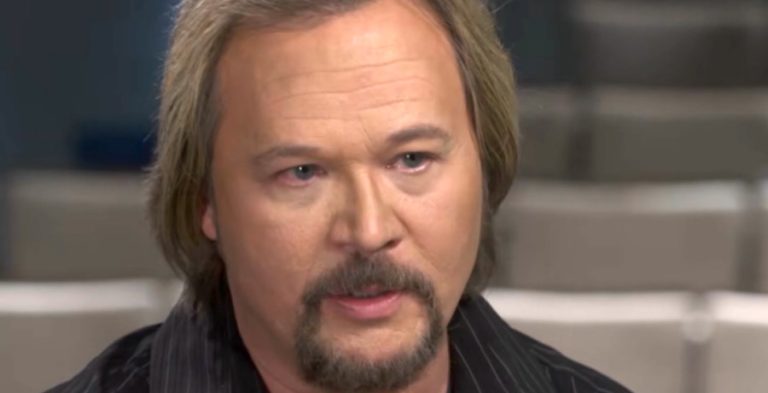 Travis Tritt- YouTube
