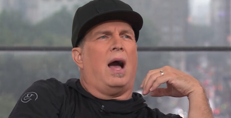 Garth Brooks- YouTube